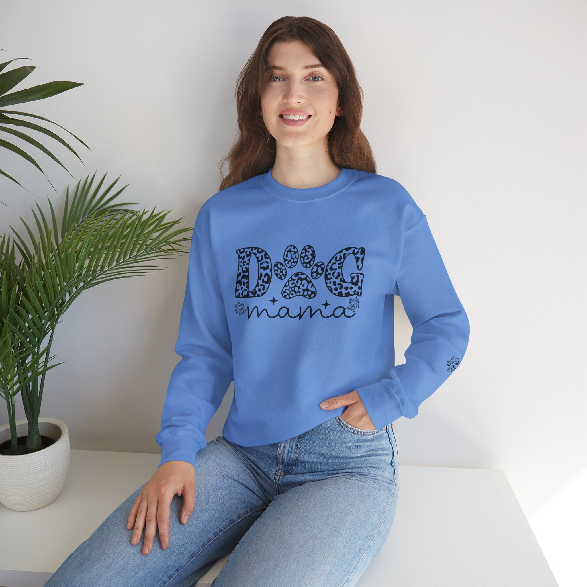 Dog Mama Women's Heavy Blend™ Crewneck Sweatshirt