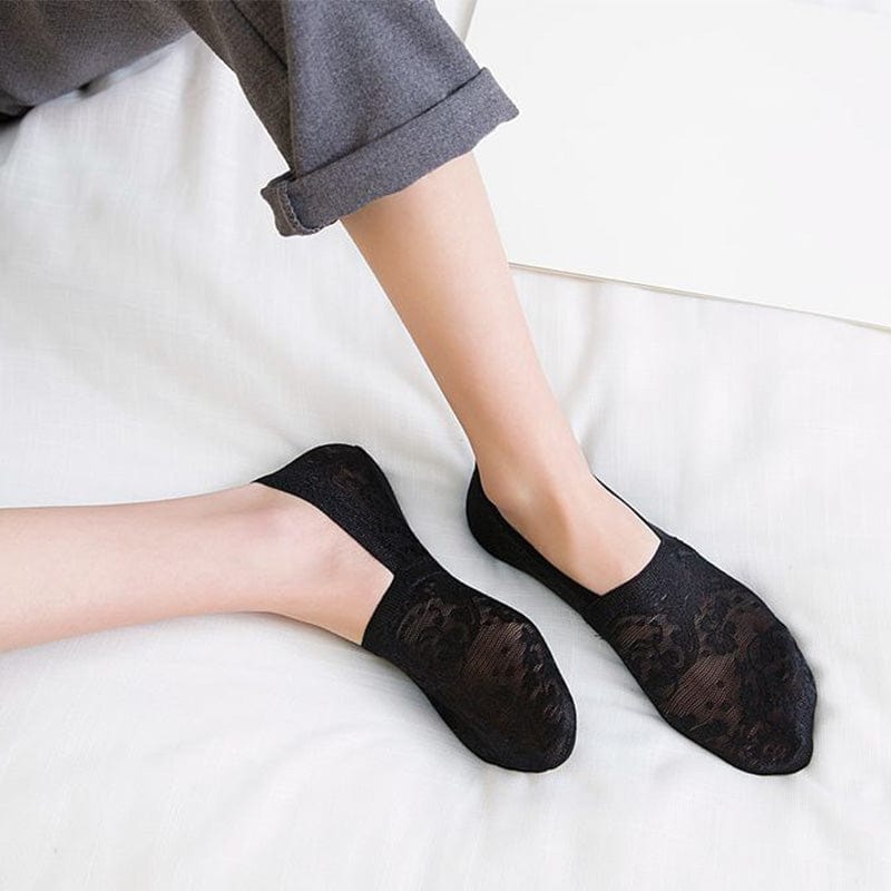 Spruced Roost Accessories Black 1 Pair Lacey Floral Ankle Socks - 4 Colors