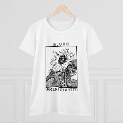 Printify T-Shirt Women's Midweight Cotton Tee