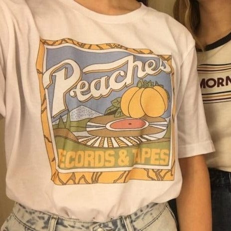 Spruced Roost T-Shirts For the love of Peaches Retro T-Shirt - XS-2XL - 2 Colors